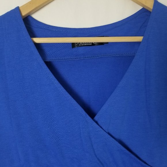 NWOT Amika 3/4 sleeve V-neck mini dress size L (199) - Picture 7 of 8